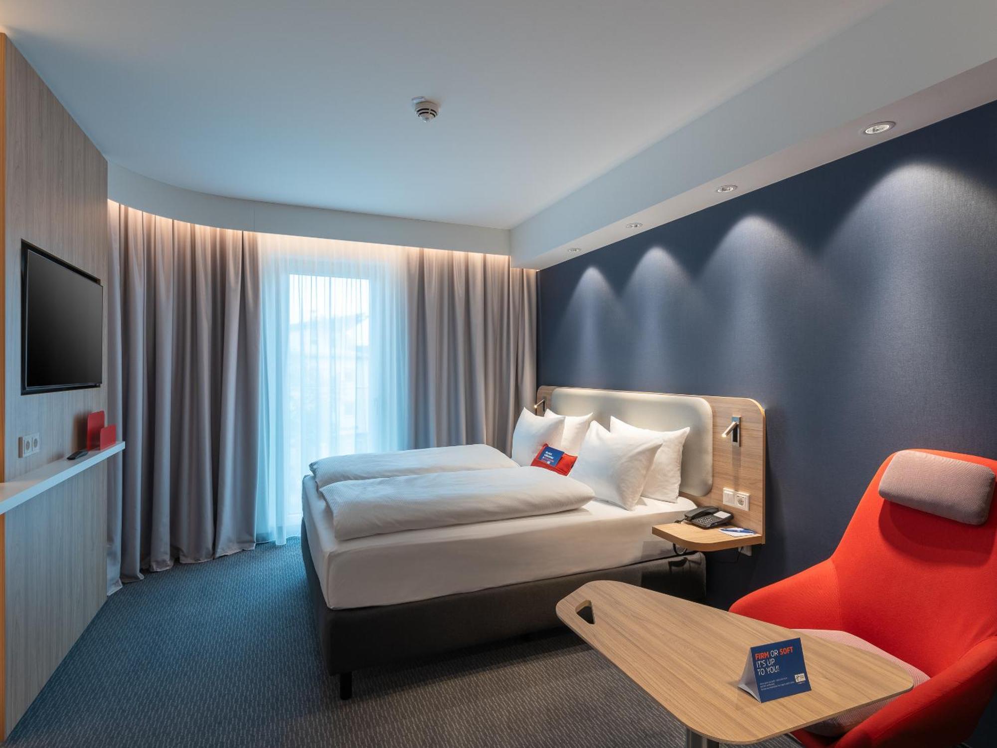 Express By Ihg 3*