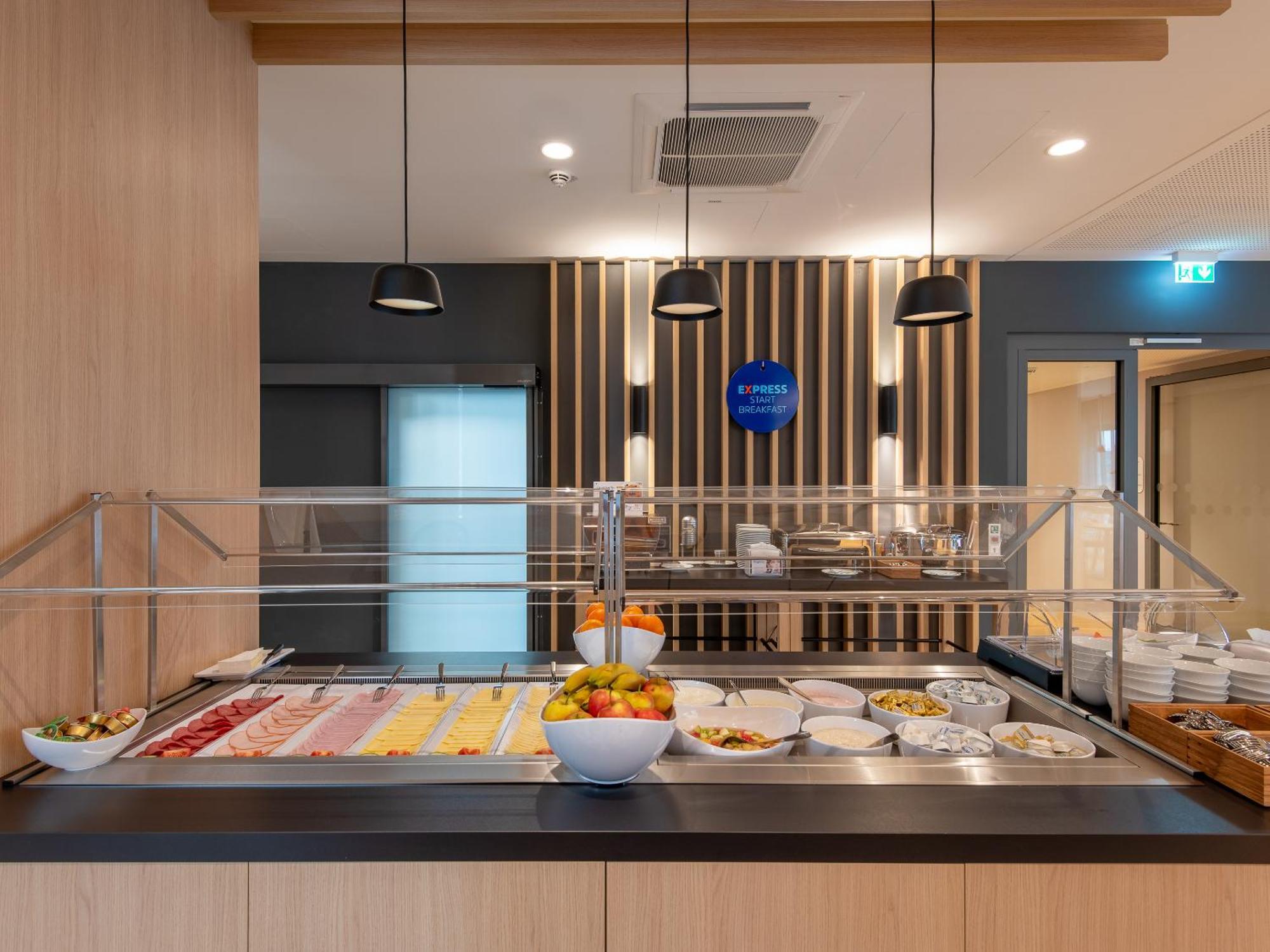 Express By Ihg